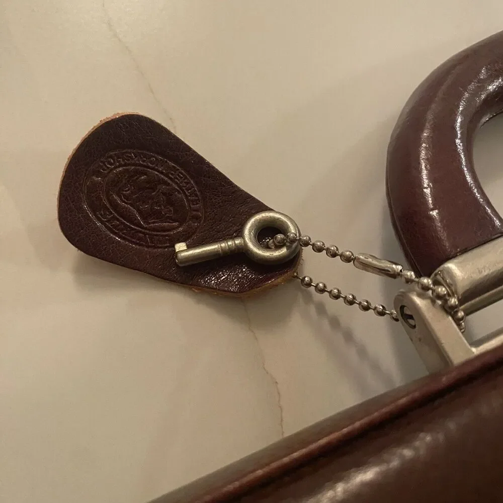 Vintage Briefcase Brown Leather Lock & Zippered Compartment 15.5
